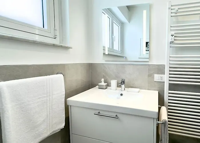 Rosselli Apartment,
