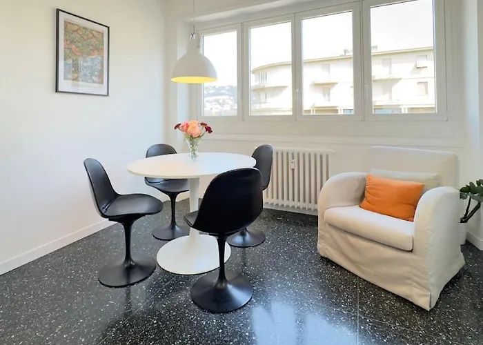Rosselli Apartment, דירה קומו