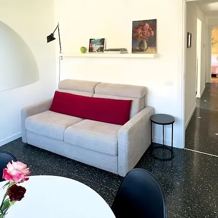 Apartamento Rosselli Apartment, *